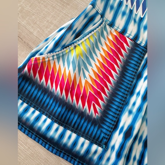 Lucky in Love Tennis/pickleball Set Skirt (M) & Tank (XL) Blue Multicolor Print - Picture 4 of 11